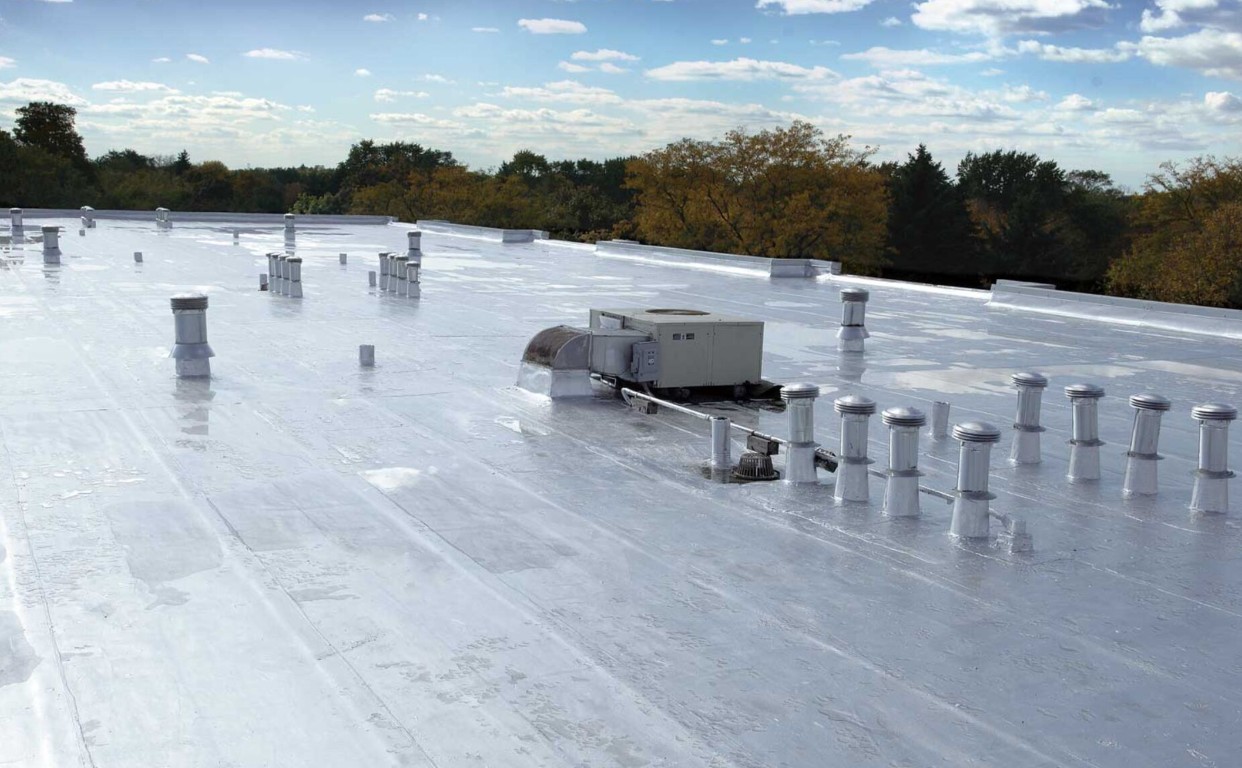 Energy efficient commercial roof installation in Florence-Graham, CA
